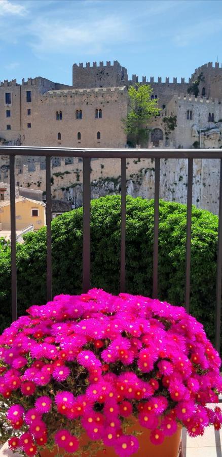 Villetta In Centro Storico Caccamo Экстерьер фото
