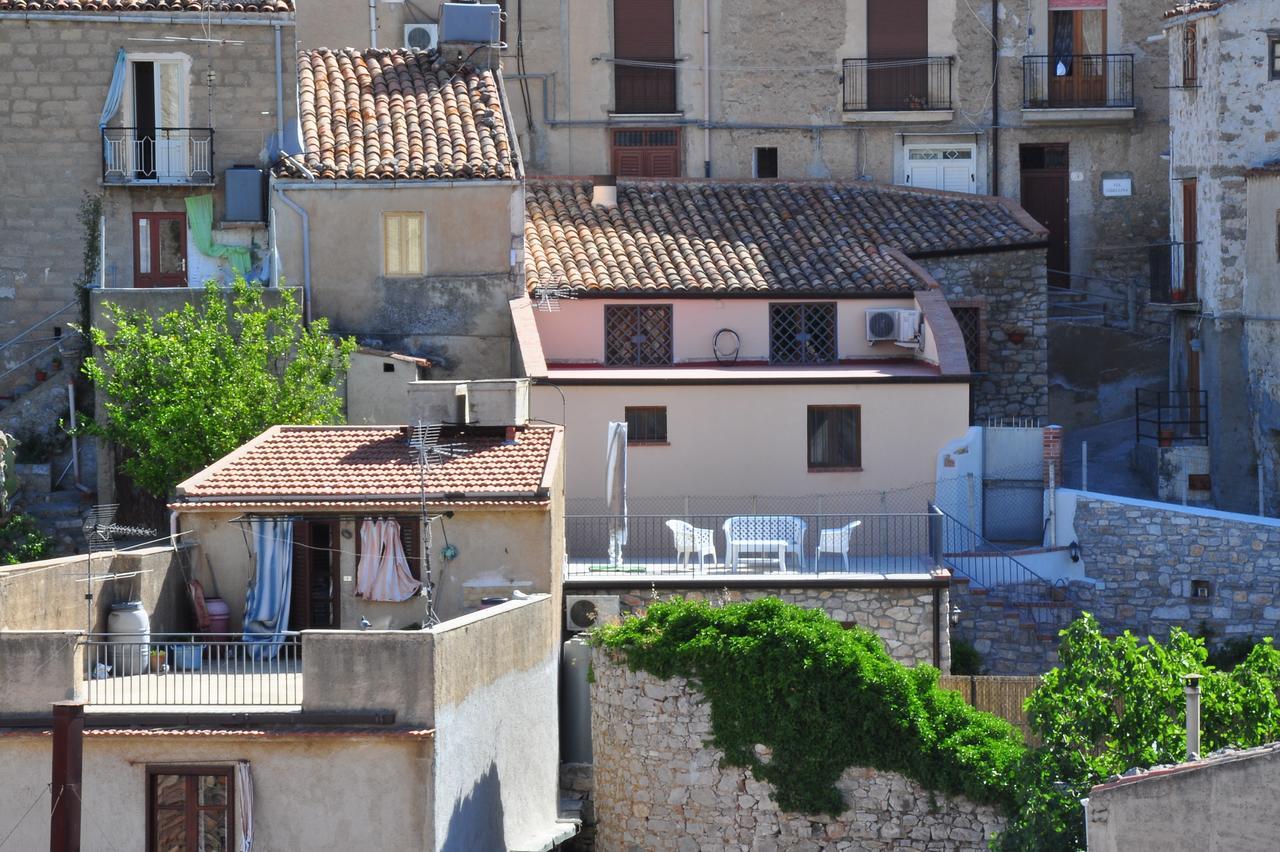 Villetta In Centro Storico Caccamo Экстерьер фото