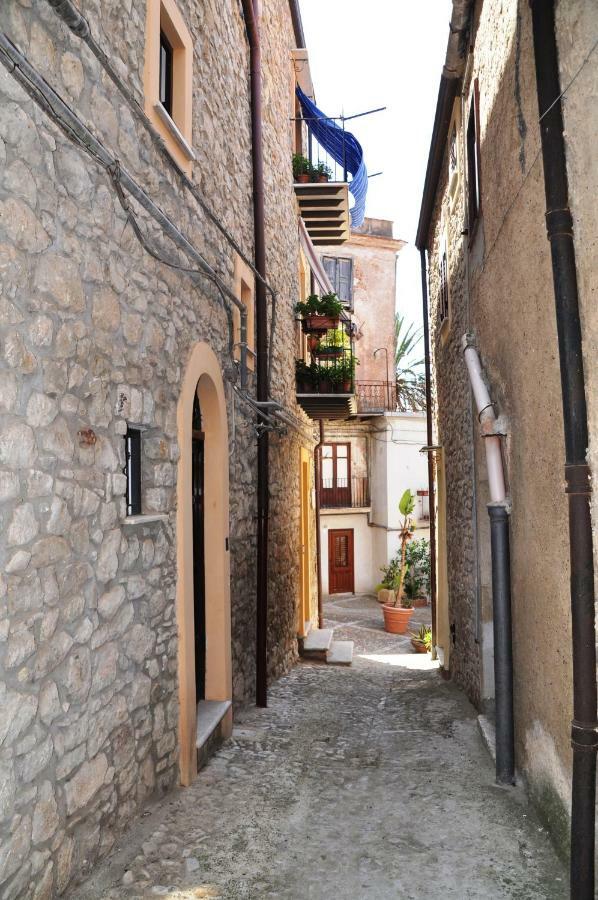 Villetta In Centro Storico Caccamo Экстерьер фото